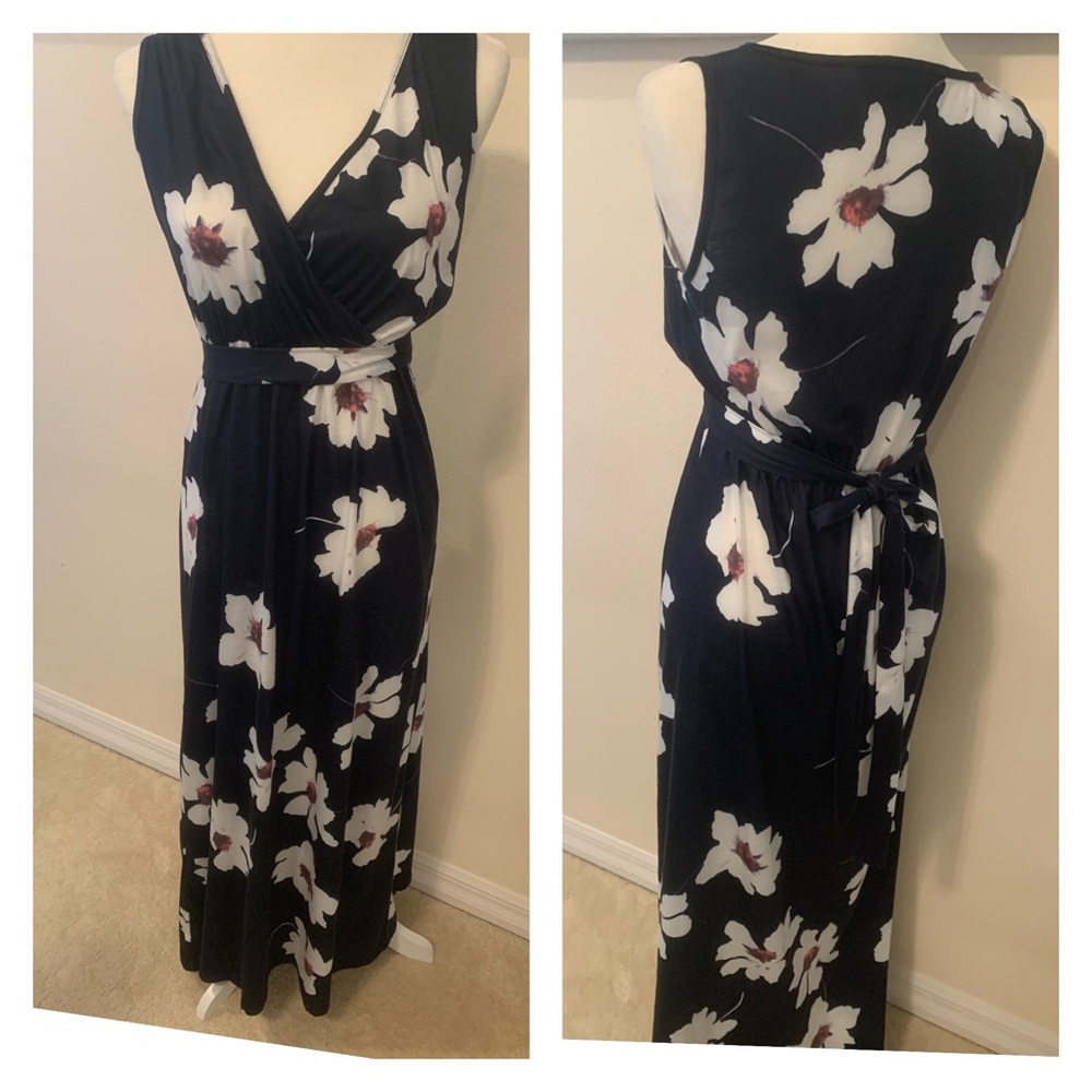 Floral - long maxi dress - navy